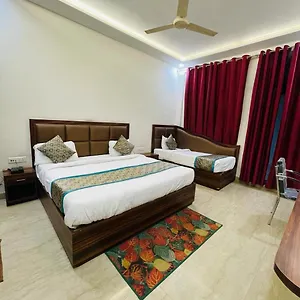 Hotel The Golden Taj By The Golden Taj Group & ***